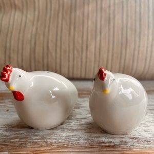 Rooster and Hen salt and pepper shakers set MCM vintage chickens salt pepper lot